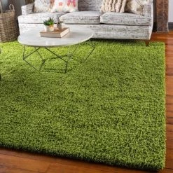 Unique Loom 3127897 8 ft. 2 in. x 8 ft. 2 in. Solid Shag Square Rug; Grass Green
