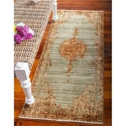 Unique Loom 3144448 2 ft. 2 in. x 6 ft. Brook Dorchester Runner Rug; Light Green